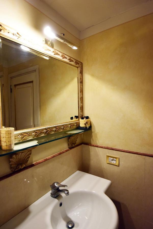 Italian Experience-Suite Medici Loft 8 Флоренция Экстерьер фото